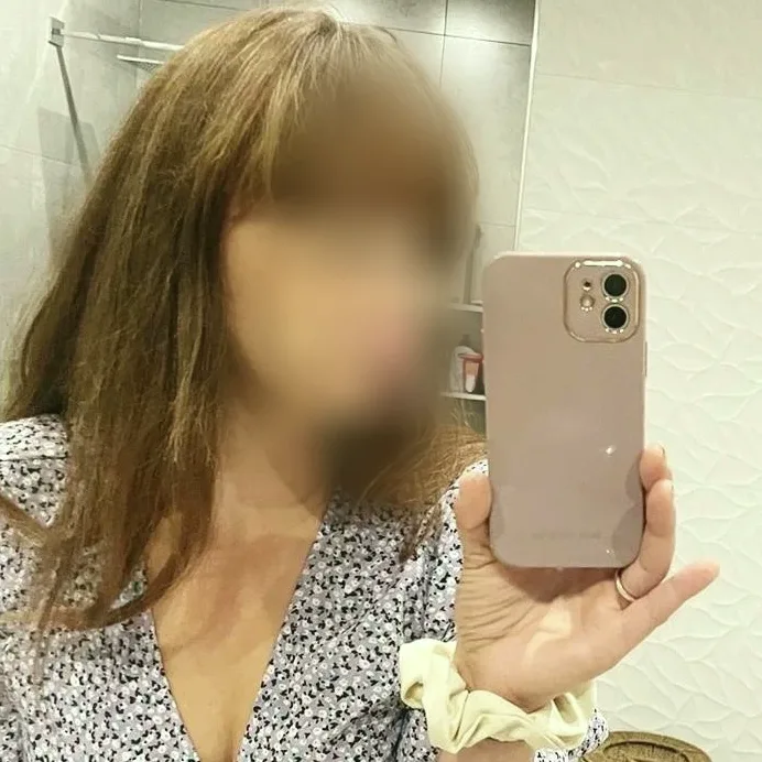 Greta, 34