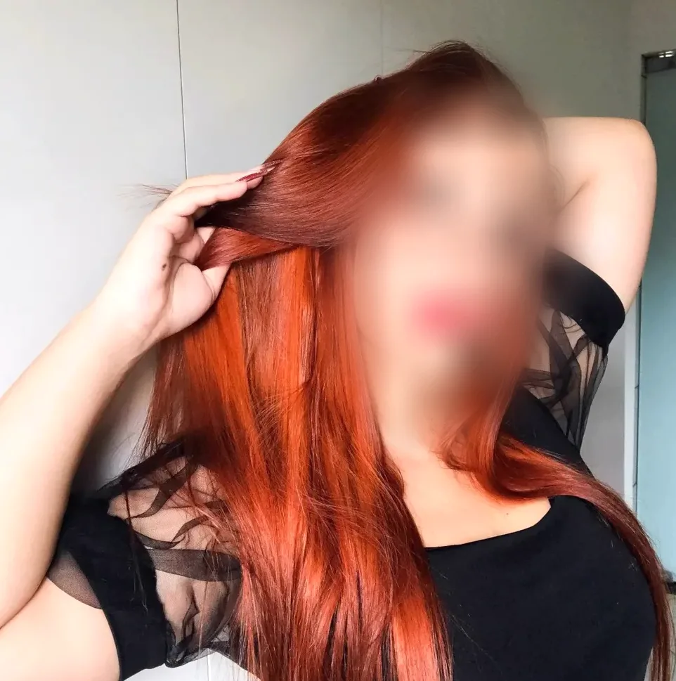 Hanna, 32