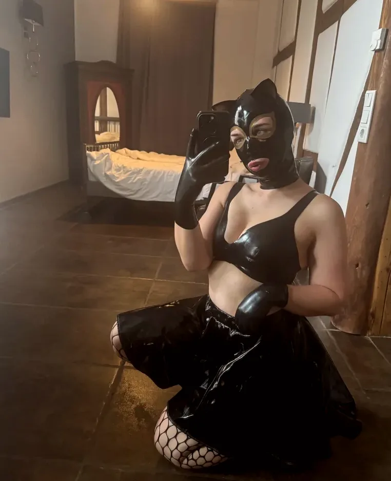 Jovana, 29