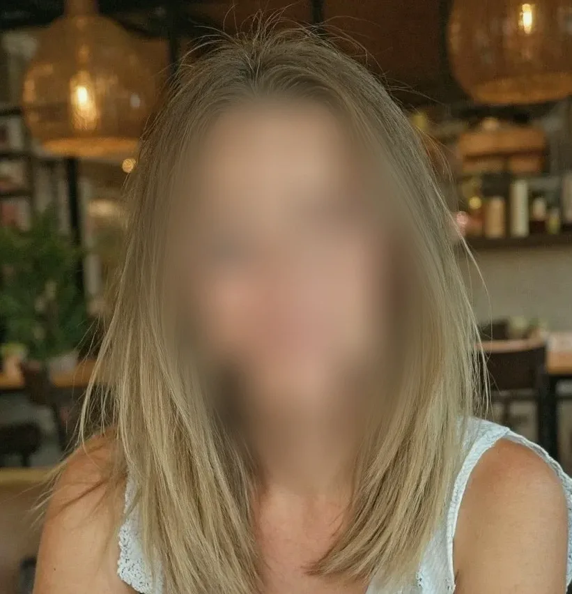 Nora, 37